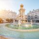 Lyon ville de france, avec gros plan sur une fontaine.
